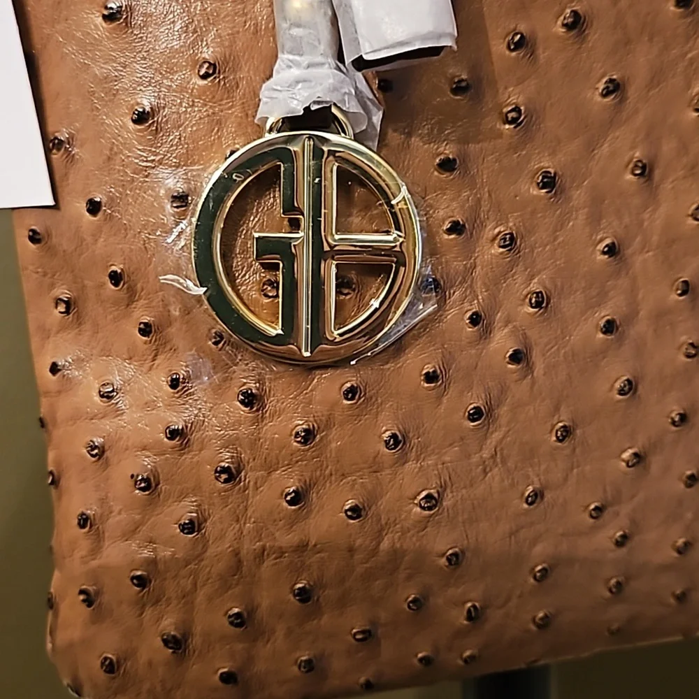 Giani Bernini Designer Embossed Faux Ostrich Crossbody Bag Purse Mocha Gold NWT